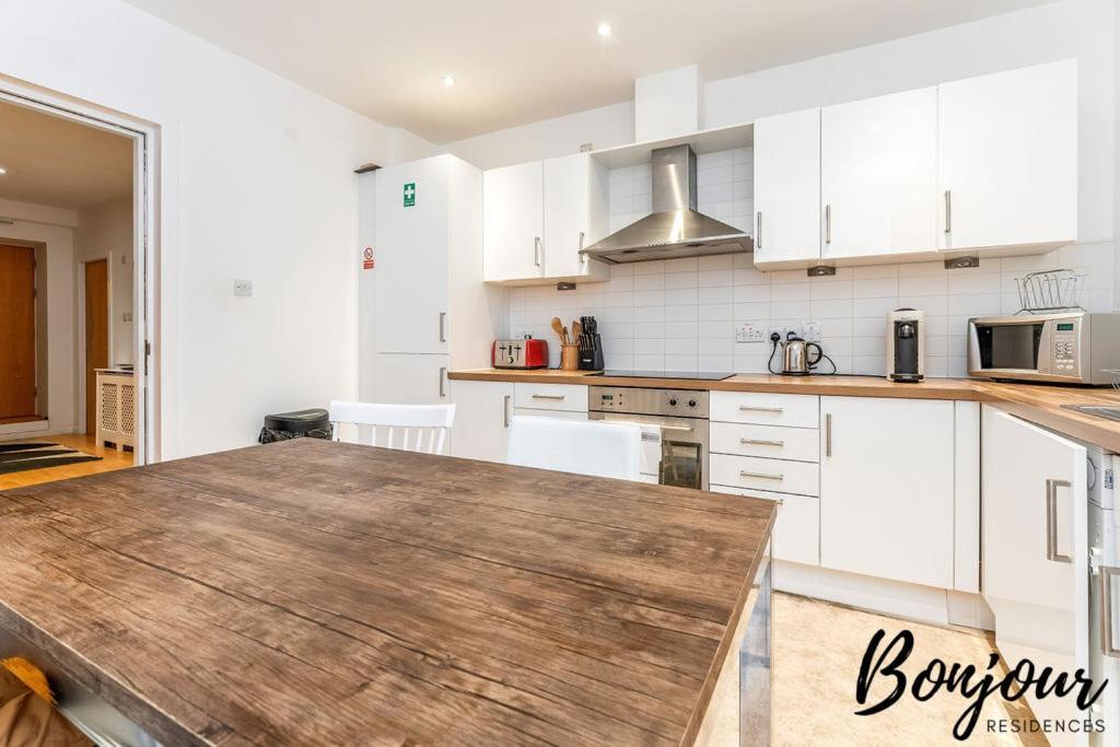 Spacious 2Br-1Ba - Grassmarket - Free Parking By Bonjour Residences エディンバラ エクステリア 写真