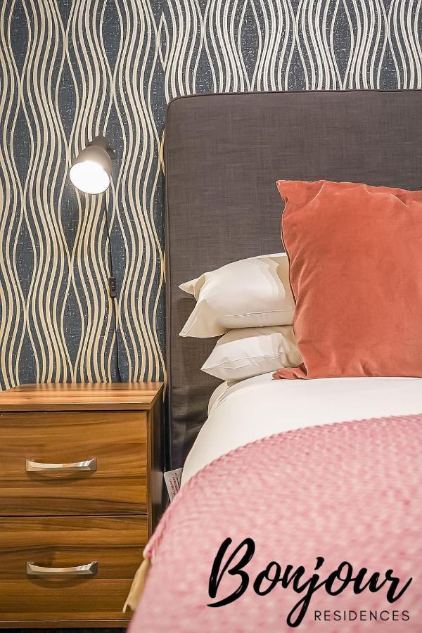 Spacious 2Br-1Ba - Grassmarket - Free Parking By Bonjour Residences エディンバラ エクステリア 写真
