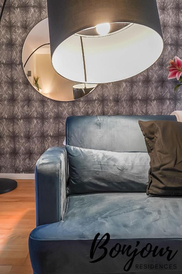 Spacious 2Br-1Ba - Grassmarket - Free Parking By Bonjour Residences エディンバラ エクステリア 写真