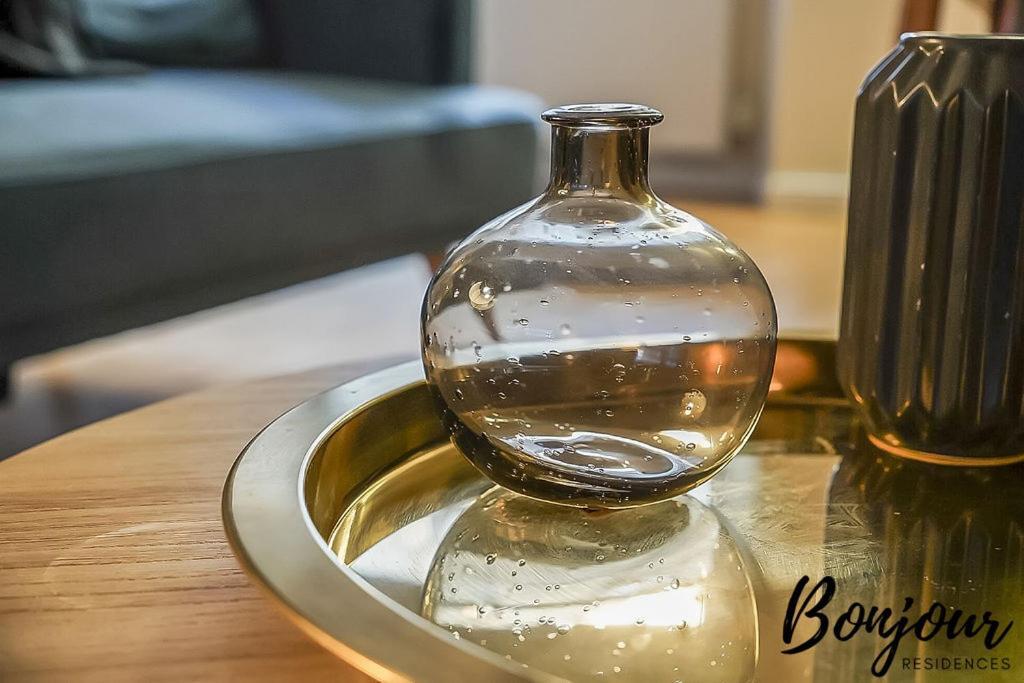 Spacious 2Br-1Ba - Grassmarket - Free Parking By Bonjour Residences エディンバラ エクステリア 写真